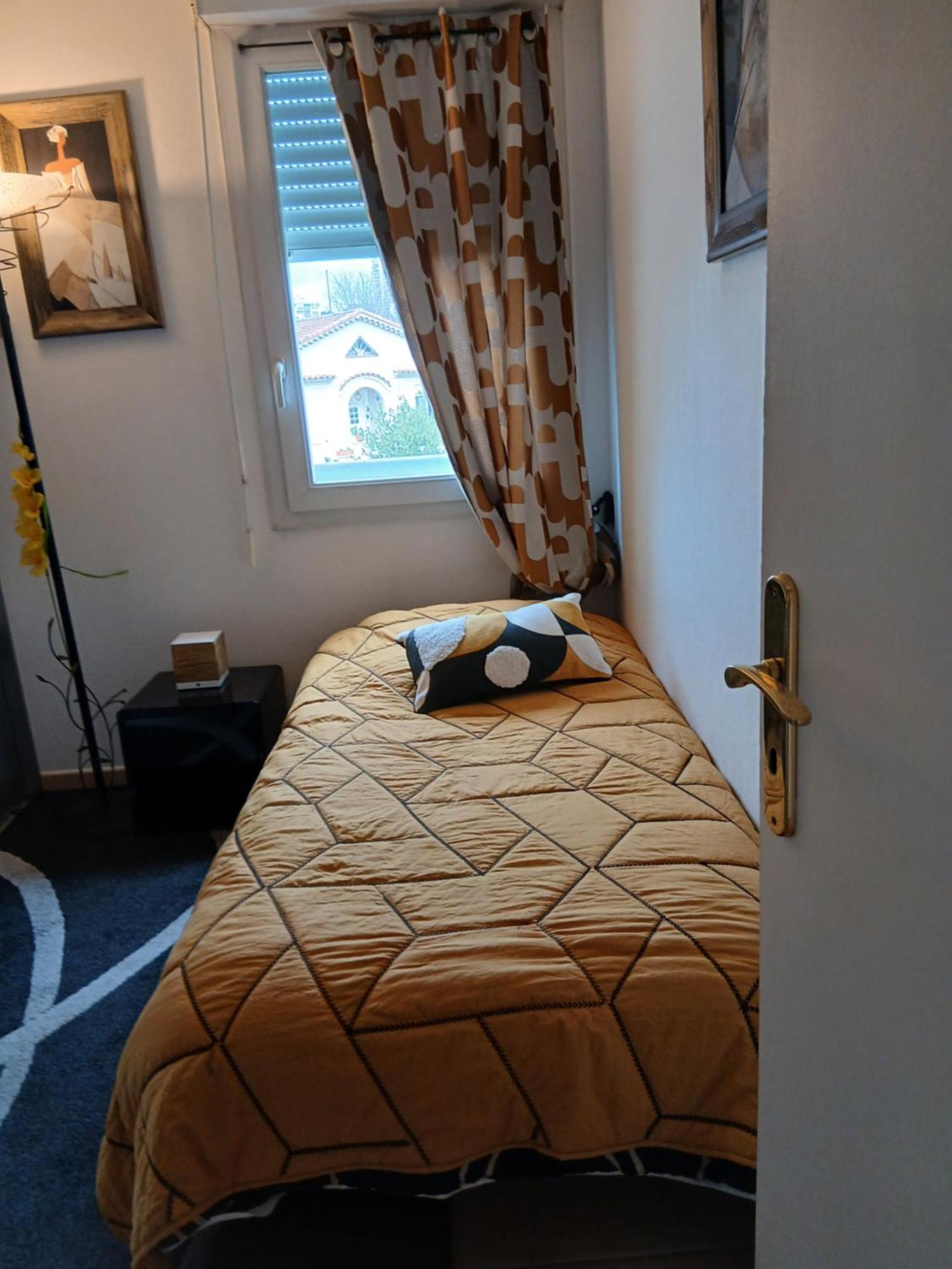 Location Chambre 2 Personnes Chez Angela Cannes Kamer foto